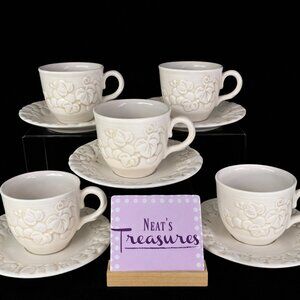Vintage Metlox Poppytrail ANTIQUE GRAPE White Embossed Cups & Saucer Set of 5
